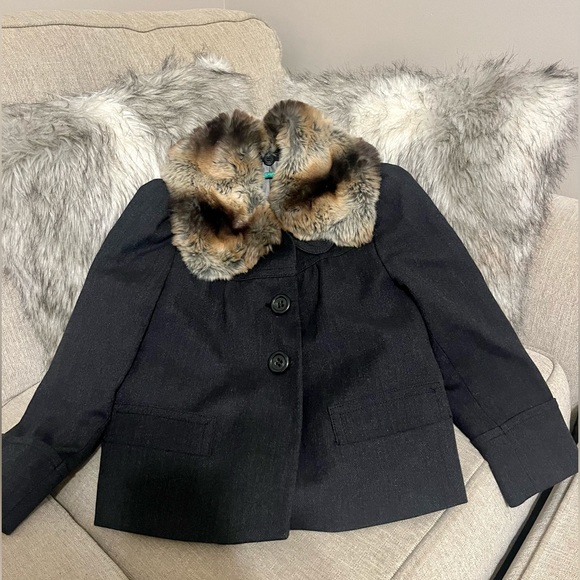 NWOT United Colors of Benetton 3/4 sleeves jacket, blazer Faux fur collar - Picture 6 of 6